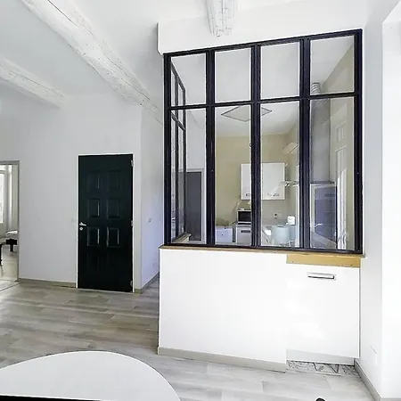 Апартаменты Rue Du Bas Des Allees Paul Riquet Безье