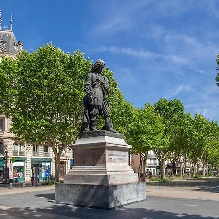 Rue Du Bas Des Allees Paul Riquet *